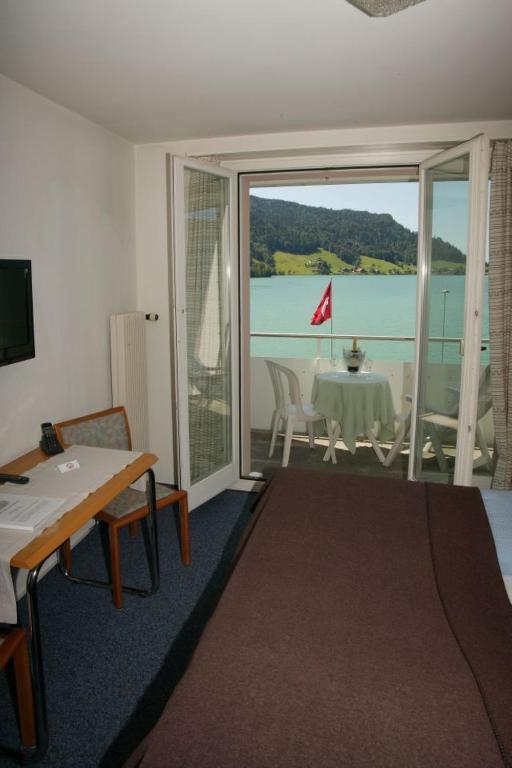Hotel Restaurant Morgarten Unterägeri Chambre photo